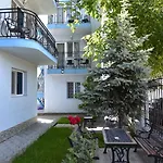 Guest house εllada 3*