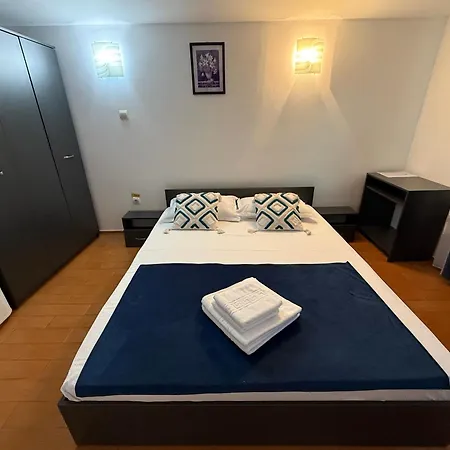 Guest house εllada 3*